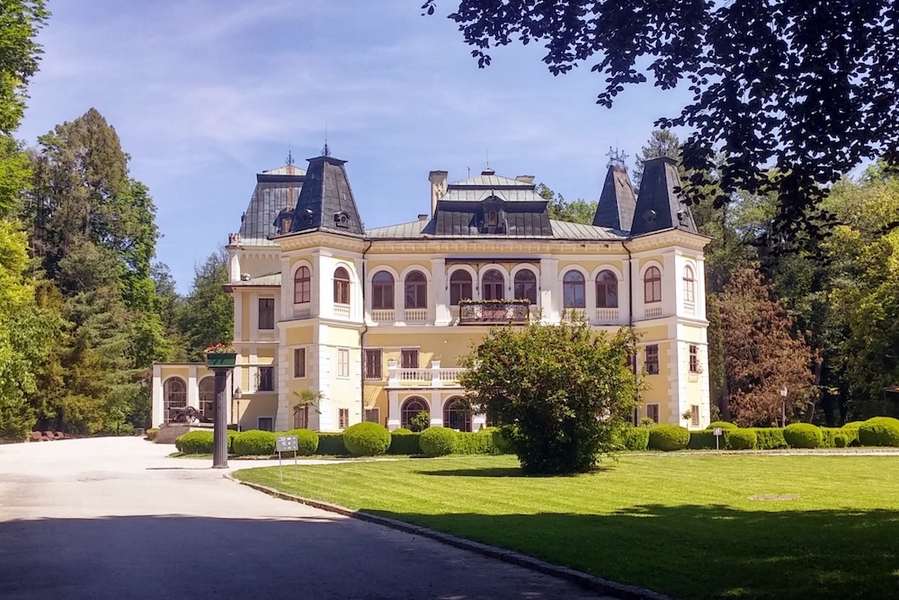Majestic Palace House with grand facade in Germany